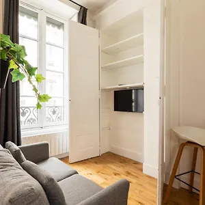 https://dify-nid-douillet-bellecour.hotels-rhonealpes.com
